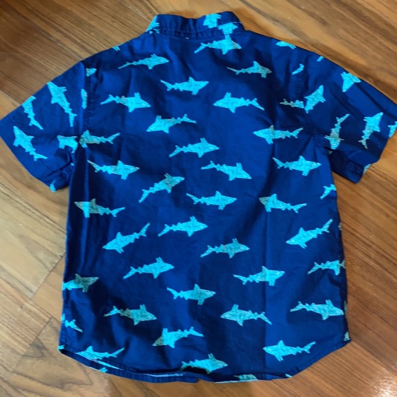 Old Navy button down shirt sharks size S - Picture 4 of 4